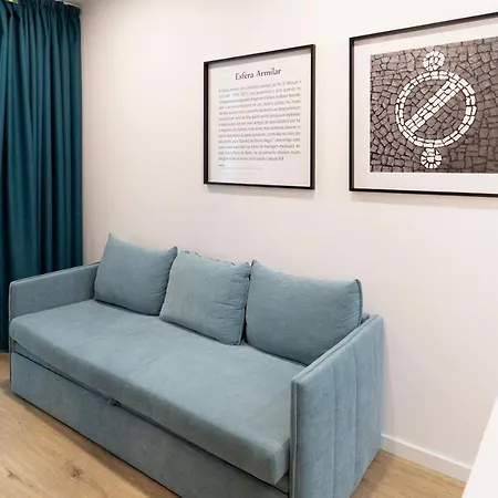 Bay מלון דירות 4*