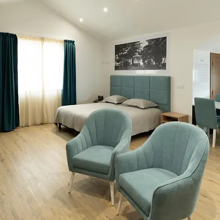 Bay 4* Horta (Azores)