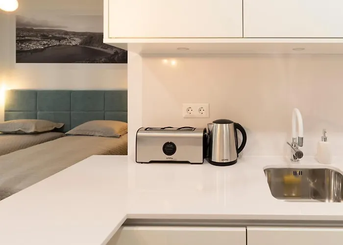 Aparthotel Bay Horta (Azores)