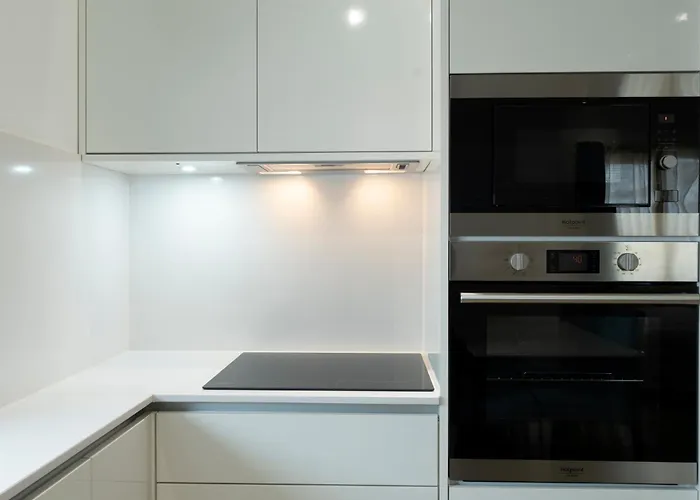 Bay 4* Horta (Azores)